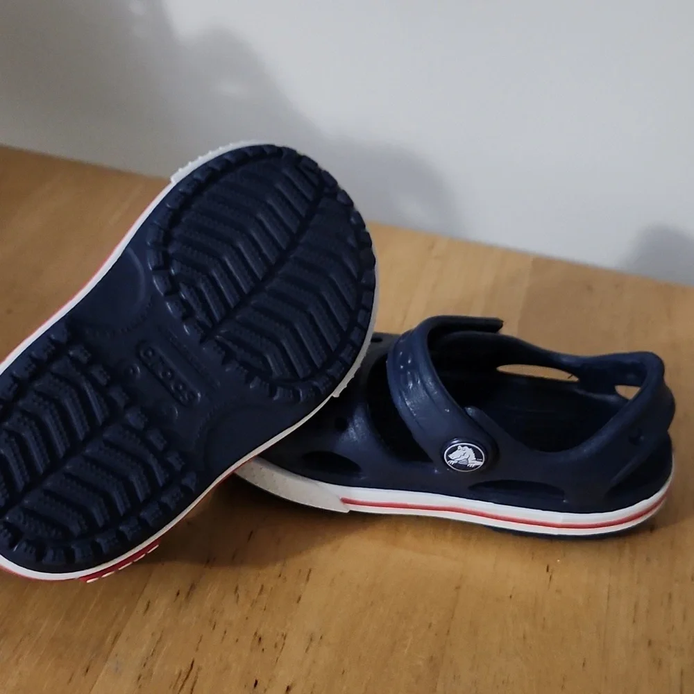 Crocs - Picture 3 of 3